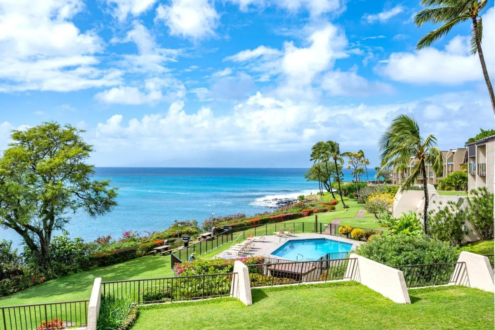 Daire Kbm Resorts Free Car Napili Point Oceanfront Gorgeous 2-Bedroom Villa Recently Remodeled Nap-C43